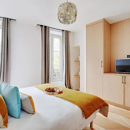 Cmg Republique Ii - Rue Beranger Paris