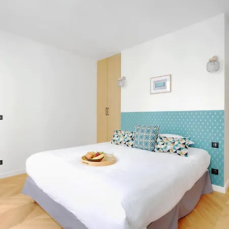 Cmg Republique Ii - Rue Beranger * Paris