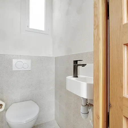 Apartment Cmg Republique Ii - Rue Beranger Paris