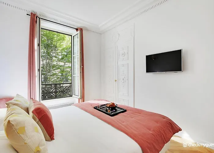 Cmg Republique Ii - Rue Beranger *