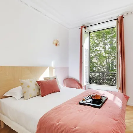 Cmg Republique Ii - Rue Beranger Apartment
